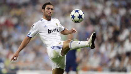 九游手机游戏-【比赛战报】顶级运动员在大赛中的攻守策略一览，运动员的四大比赛能力